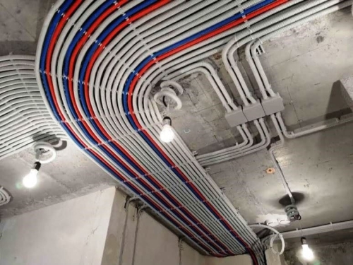 Плюсы профессионального монтажа электрики в квартире под ключ Плюсы профессионального монтажа электрики в квартире под ключ